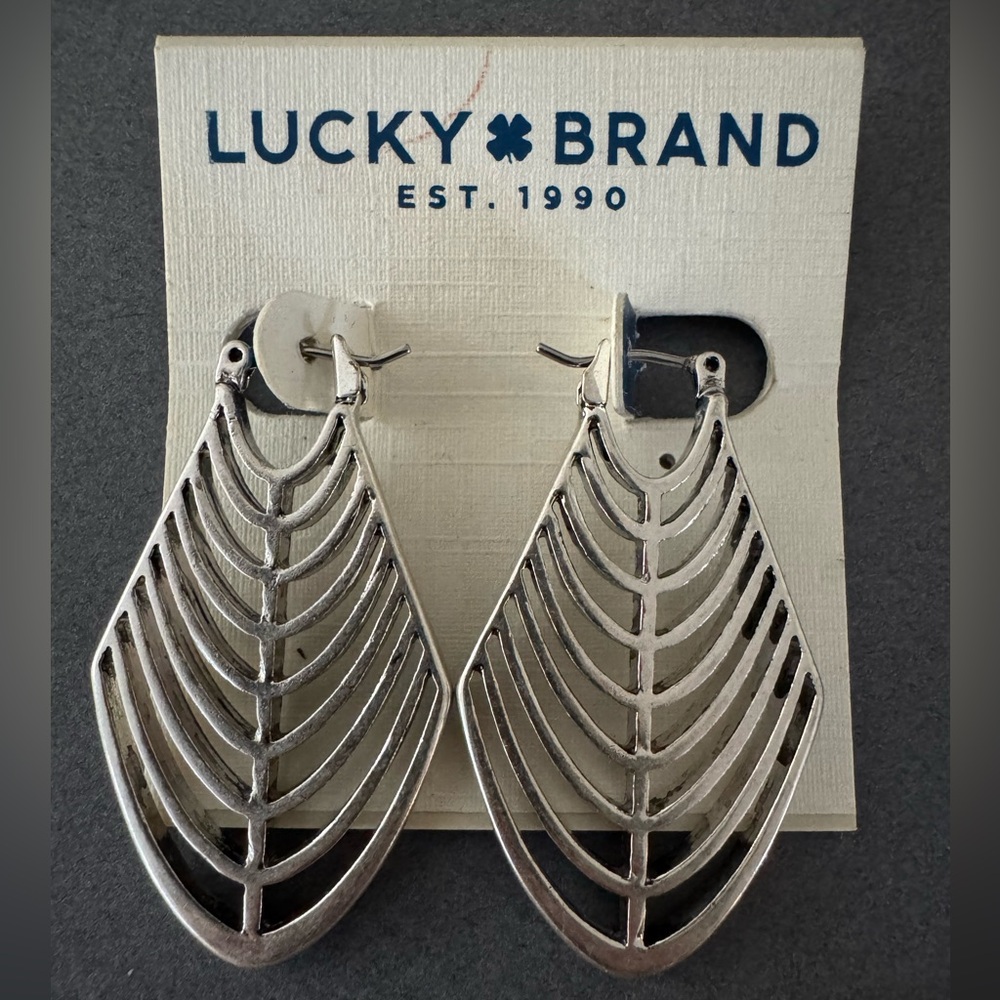 Lucky Brand Earrings - Picture 2 of 3